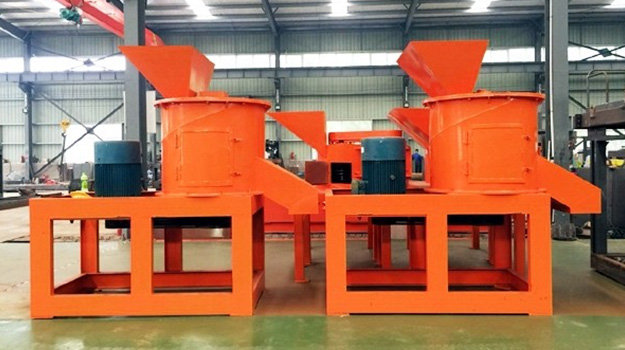 Large vertical crusher